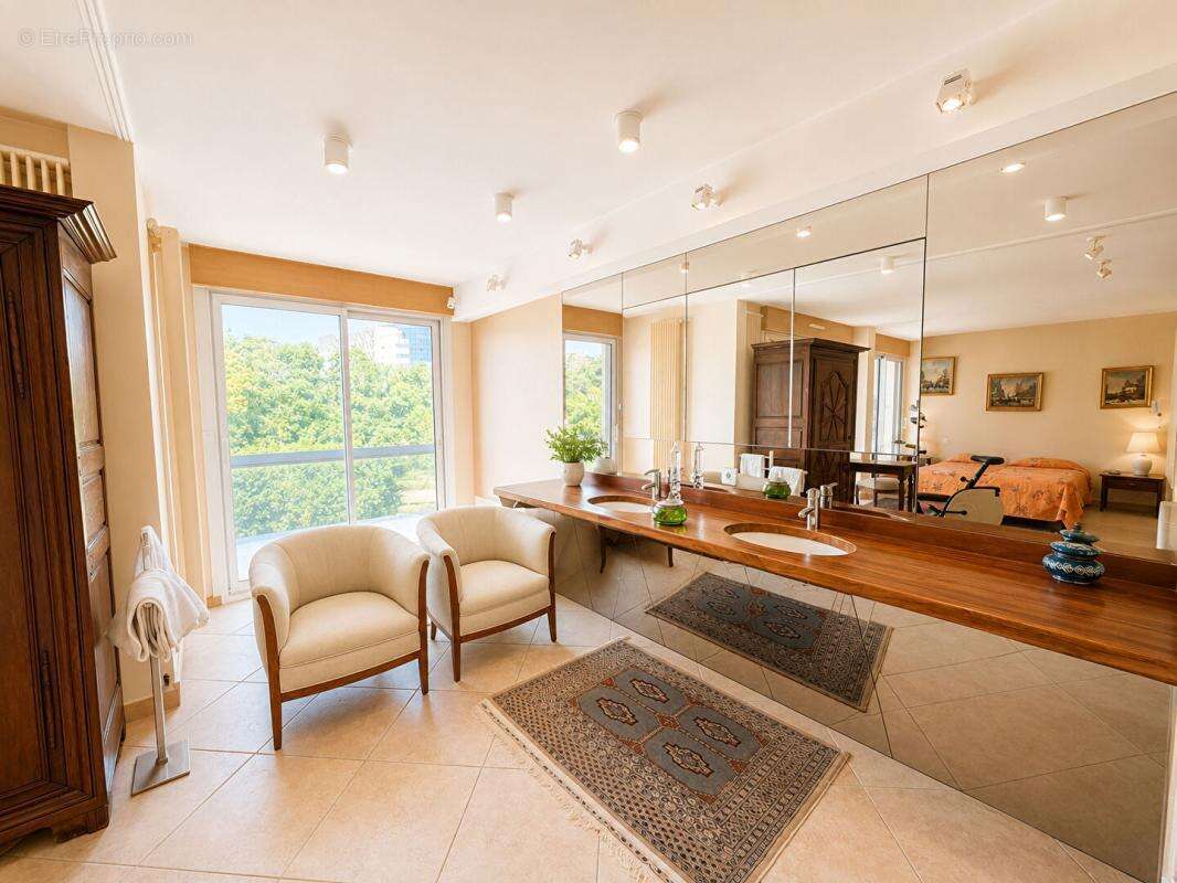 Appartement à LYON-5E
