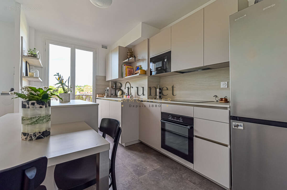 Appartement à SAINT-MAUR-DES-FOSSES