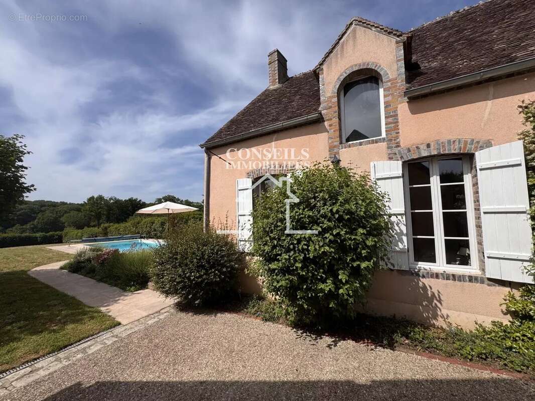 Maison à PRECY-SUR-VRIN