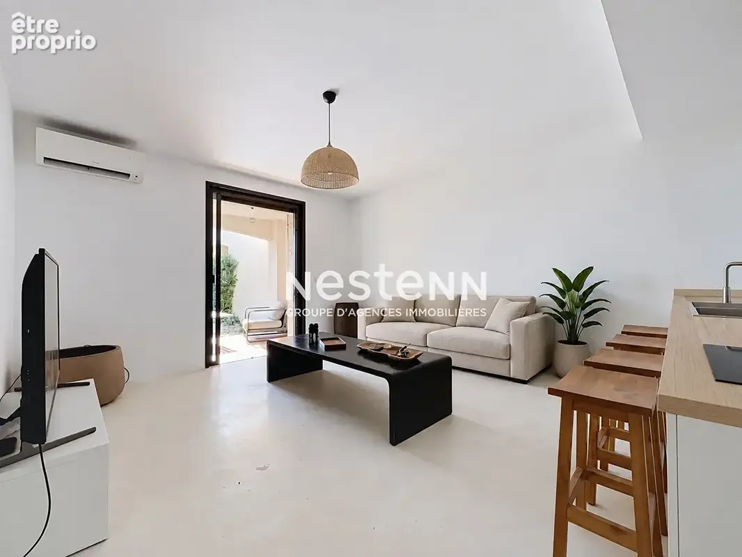 Golfe-Juan - 2P - 40m² - Rez-de-Jardin 96m² - Vue mer - Garage - Sud - photo 4