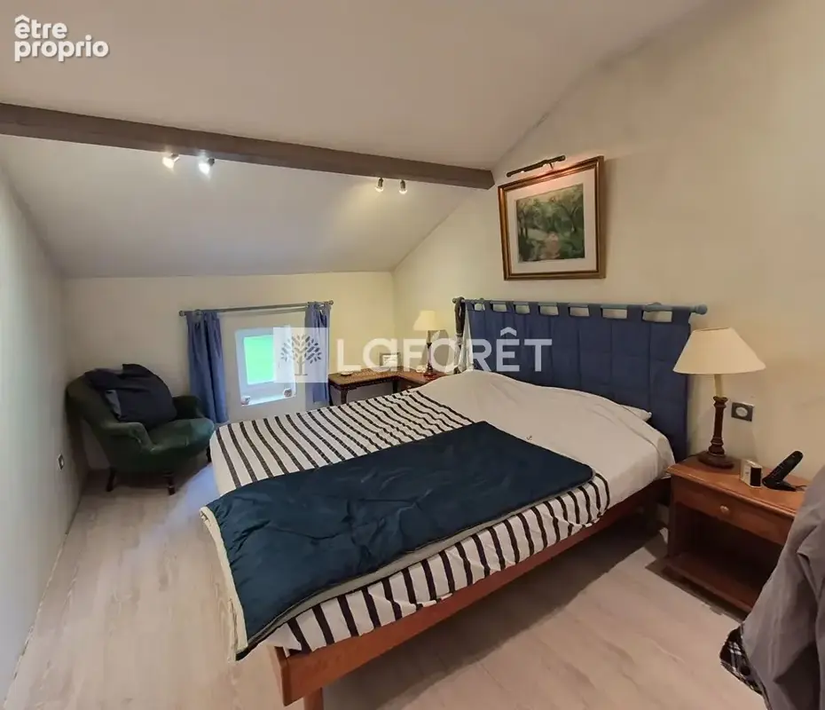 Maison en pierre avec garage, dépendances et vaste terrain au calme - photo 9