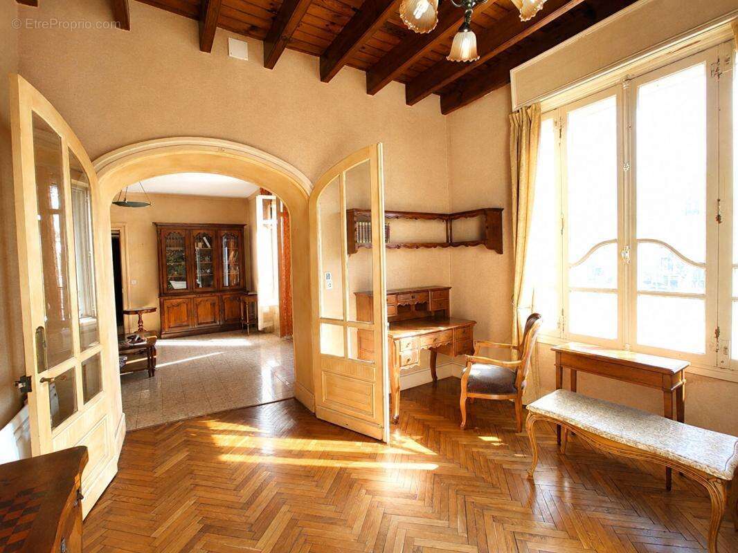 Maison de Caractère 200m² - 5 chambres - TERRAIN 1000m² - photo 2