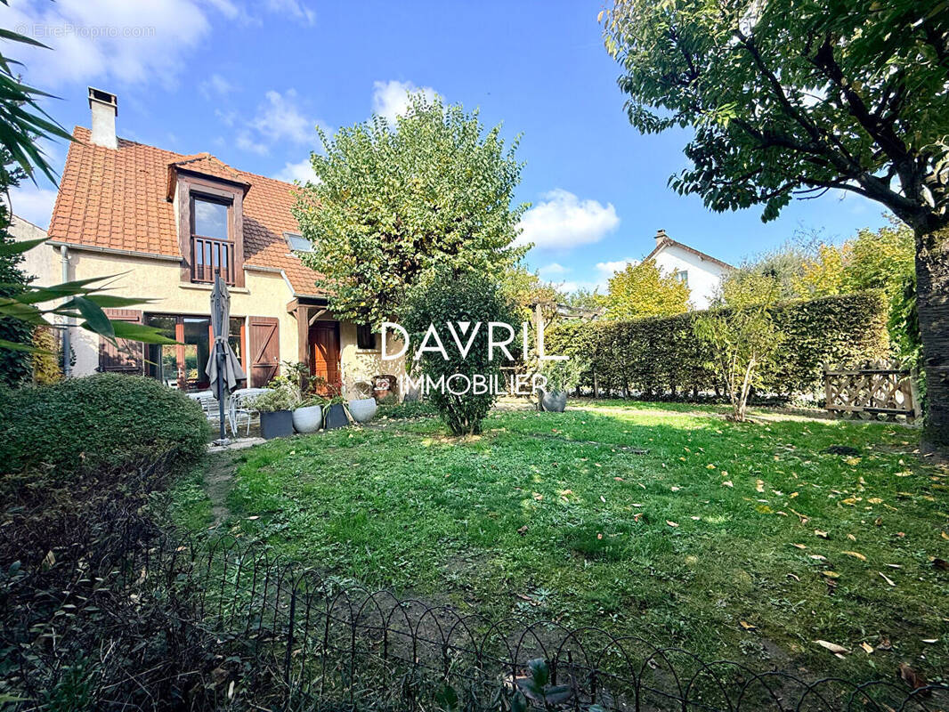 Maison à CONFLANS-SAINTE-HONORINE