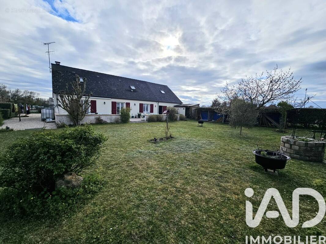 Photo 1 - Maison à AMBILLOU