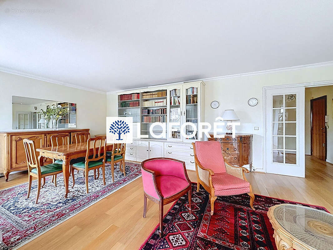 Appartement à NOISY-LE-ROI