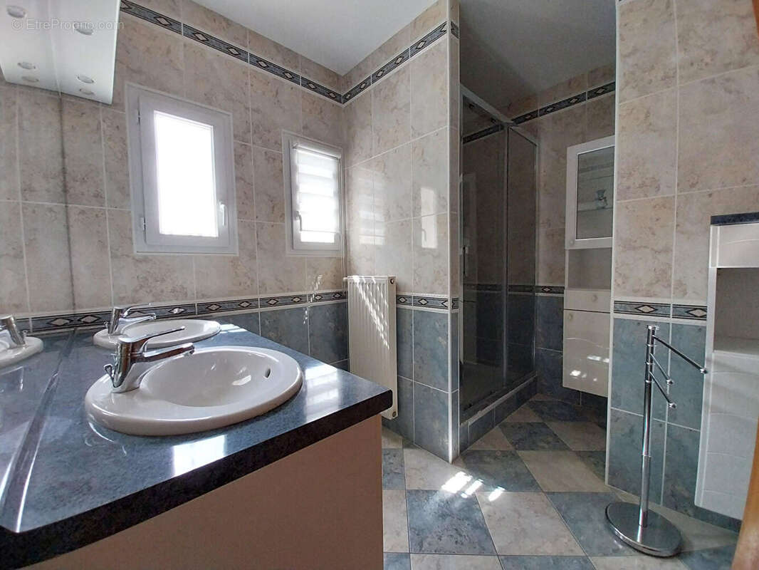 Maison 188m² à fontaine-le-comte - photo 10