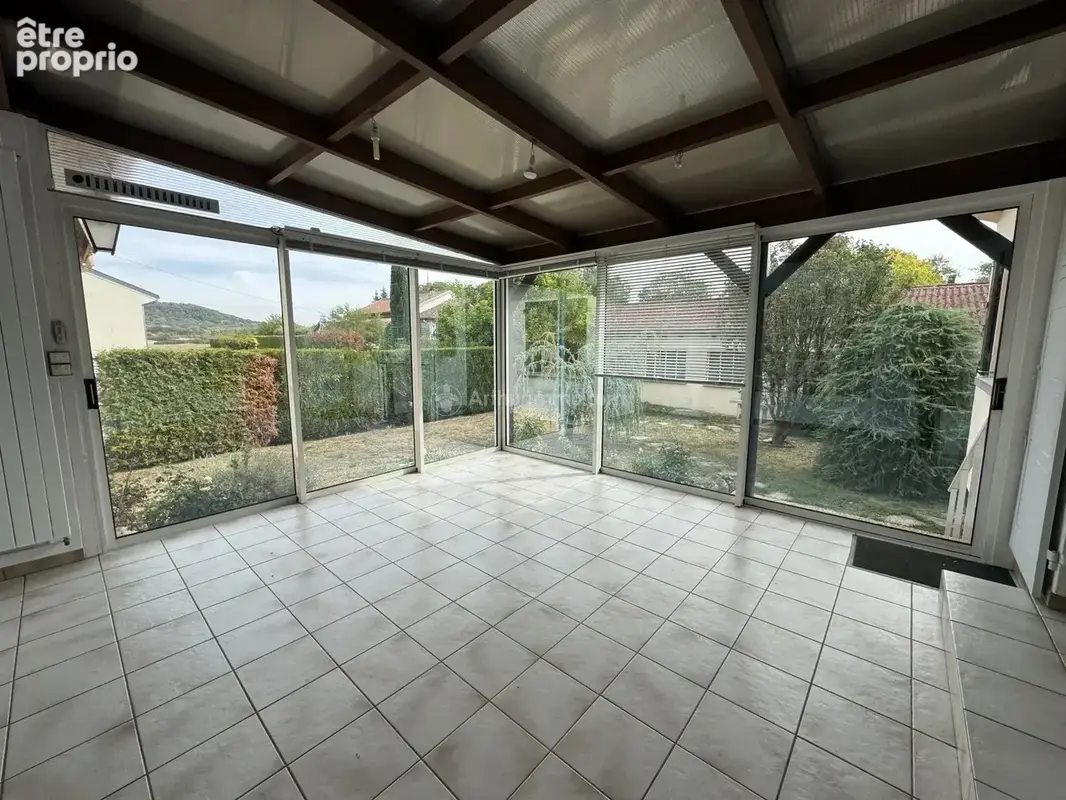 MANOIS – Grande maison de 242 m², 5 chambres, terrain arboré de 973 m² – DPE C - photo 3