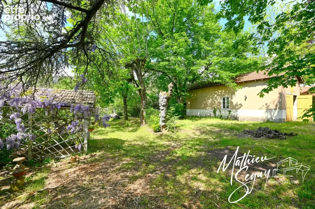 GREZIEU LA VARENNE PLateau maison de village P3 de 69,22 m² mitoyenne 1 côté - Jardin de 41,52 m² avec 2 stationnements - photo 2