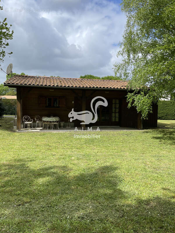 Maison à MIOS