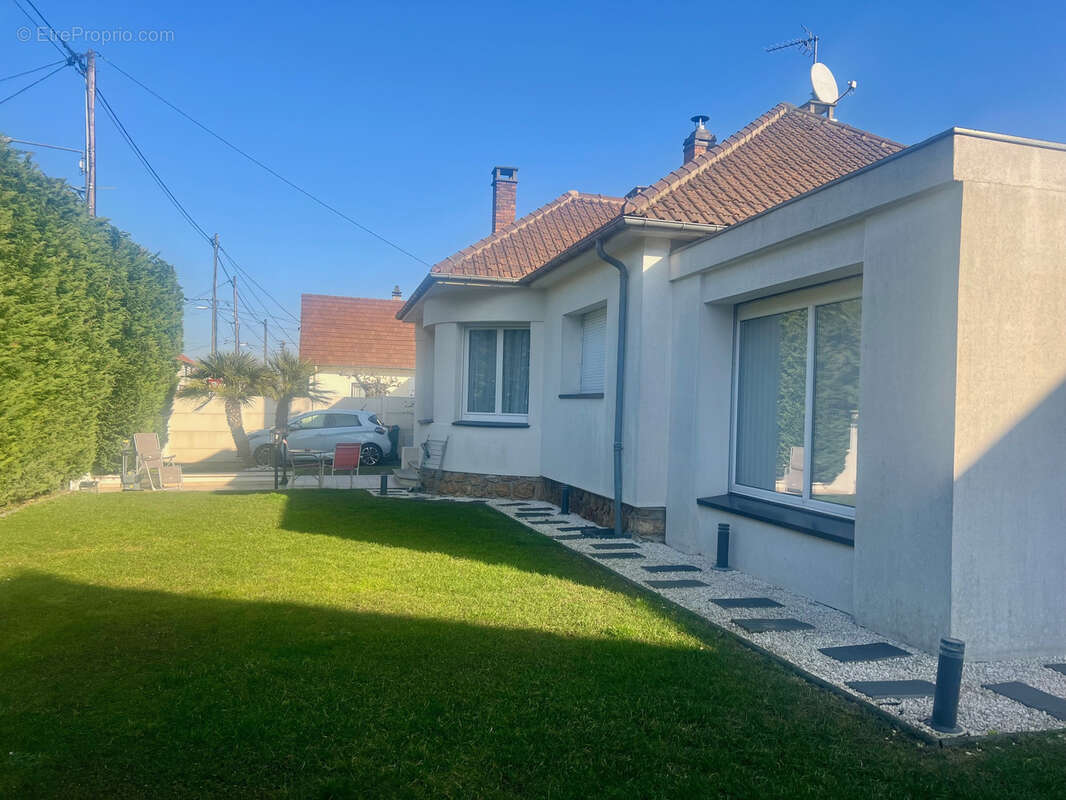 Maison à ATHIS-MONS