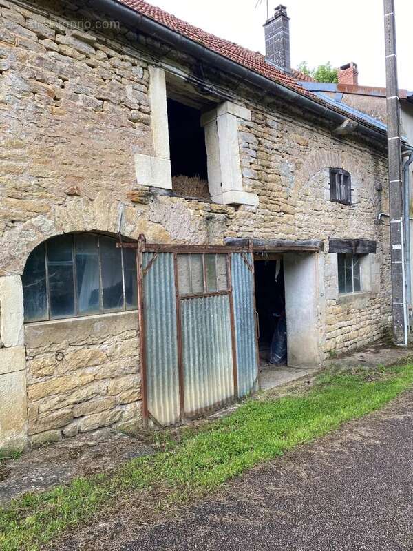 Ensemble immobilier 133m² maison écurie avec jardin - photo 11