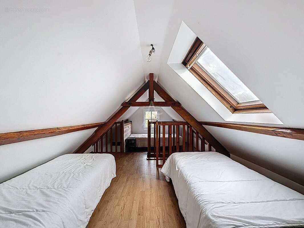 Maison à PONT-L'EVEQUE