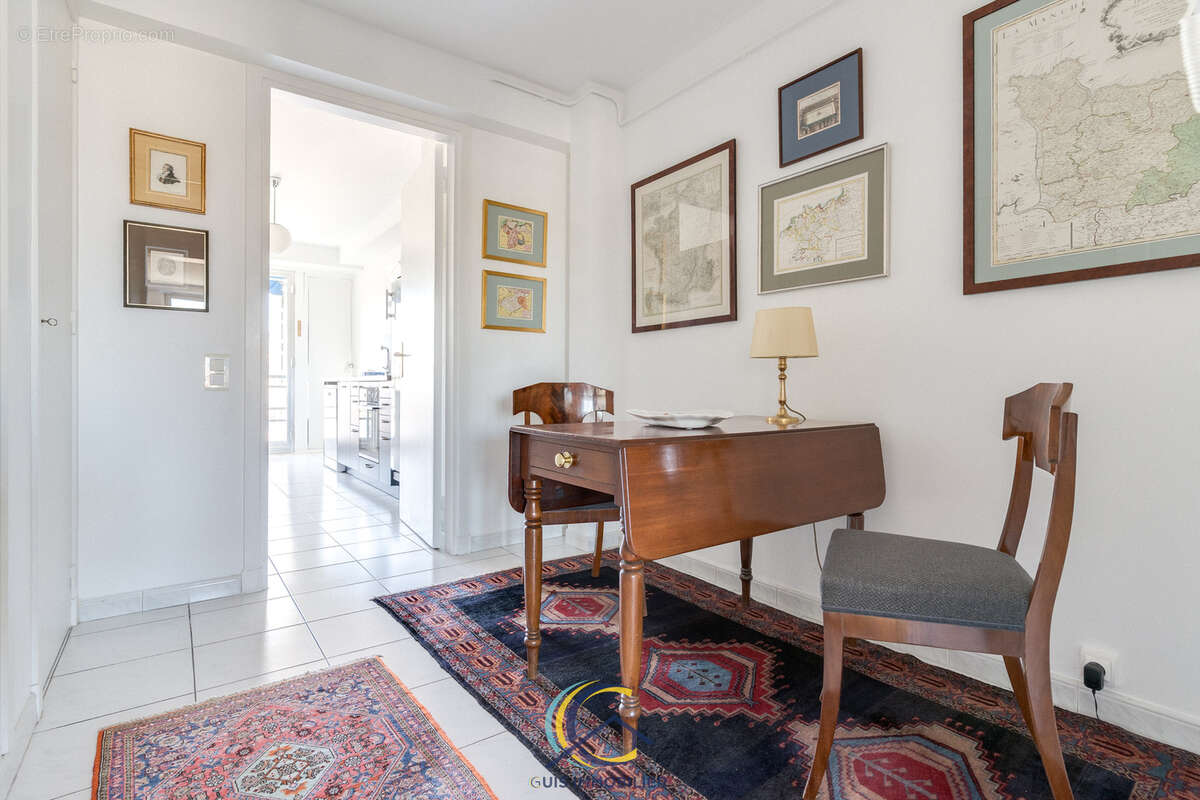 Appartement à MARSEILLE-6E