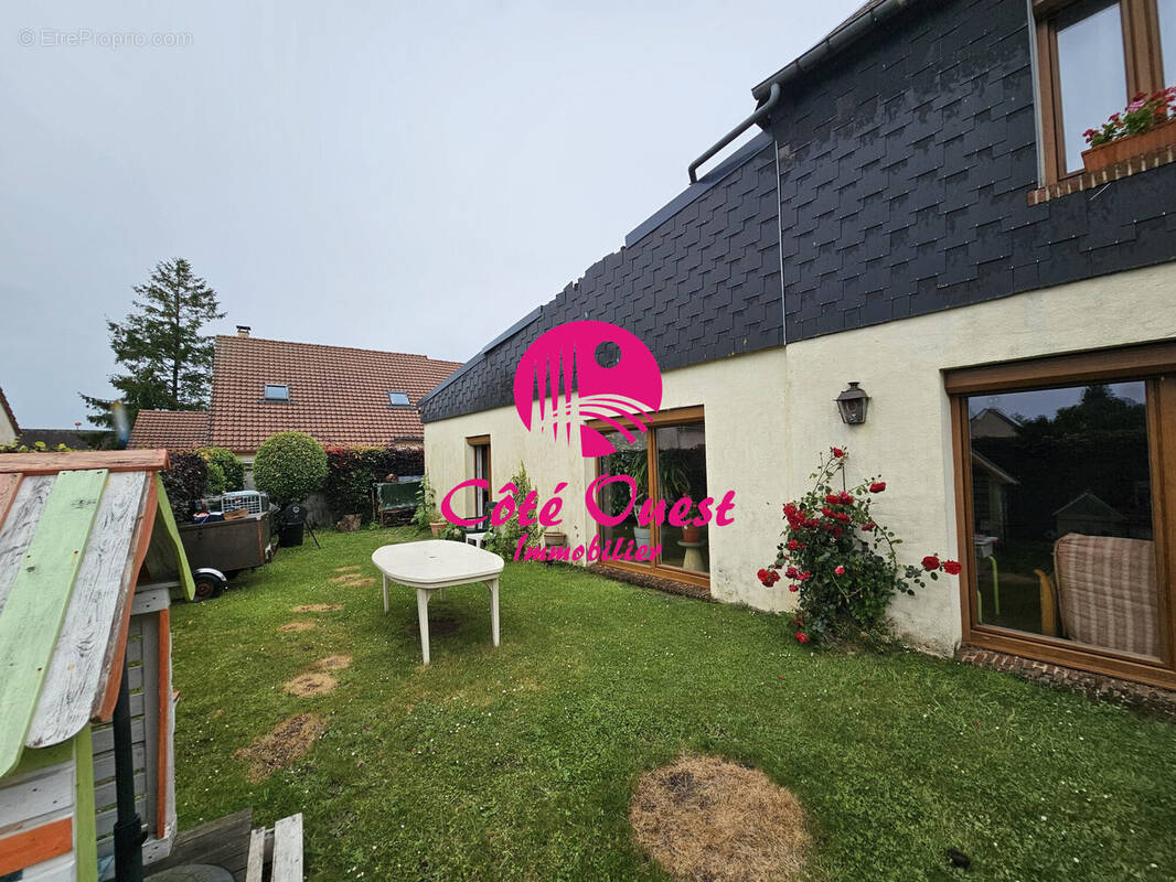 Maison à SAINT-VIGOR-D'YMONVILLE