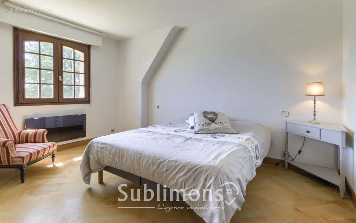 Chaumière d'exception 443 m² - 7 chambres - Piscine - - photo 12