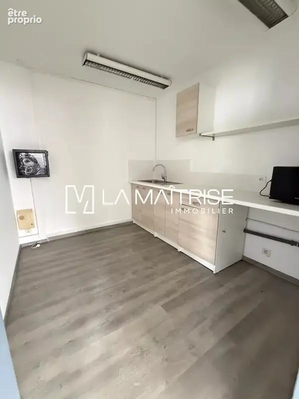Commerce 94 m² à vendre à Marseille-9e (13009) - photo 7