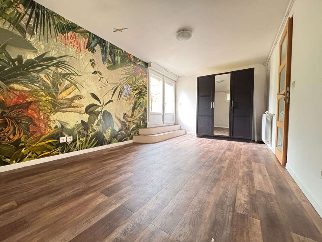 Maison à CHAMPIGNY-SUR-MARNE