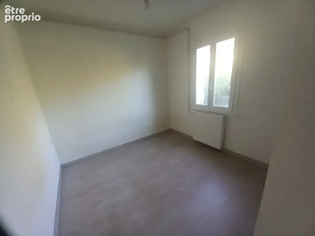 Maison de plain pied avec 20 garages - photo 9