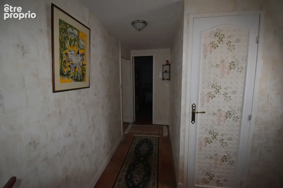 Nevers Centre  - Appartement de caractère /triplex de 148 m2 - 4 chambres- jardinet - photo 9