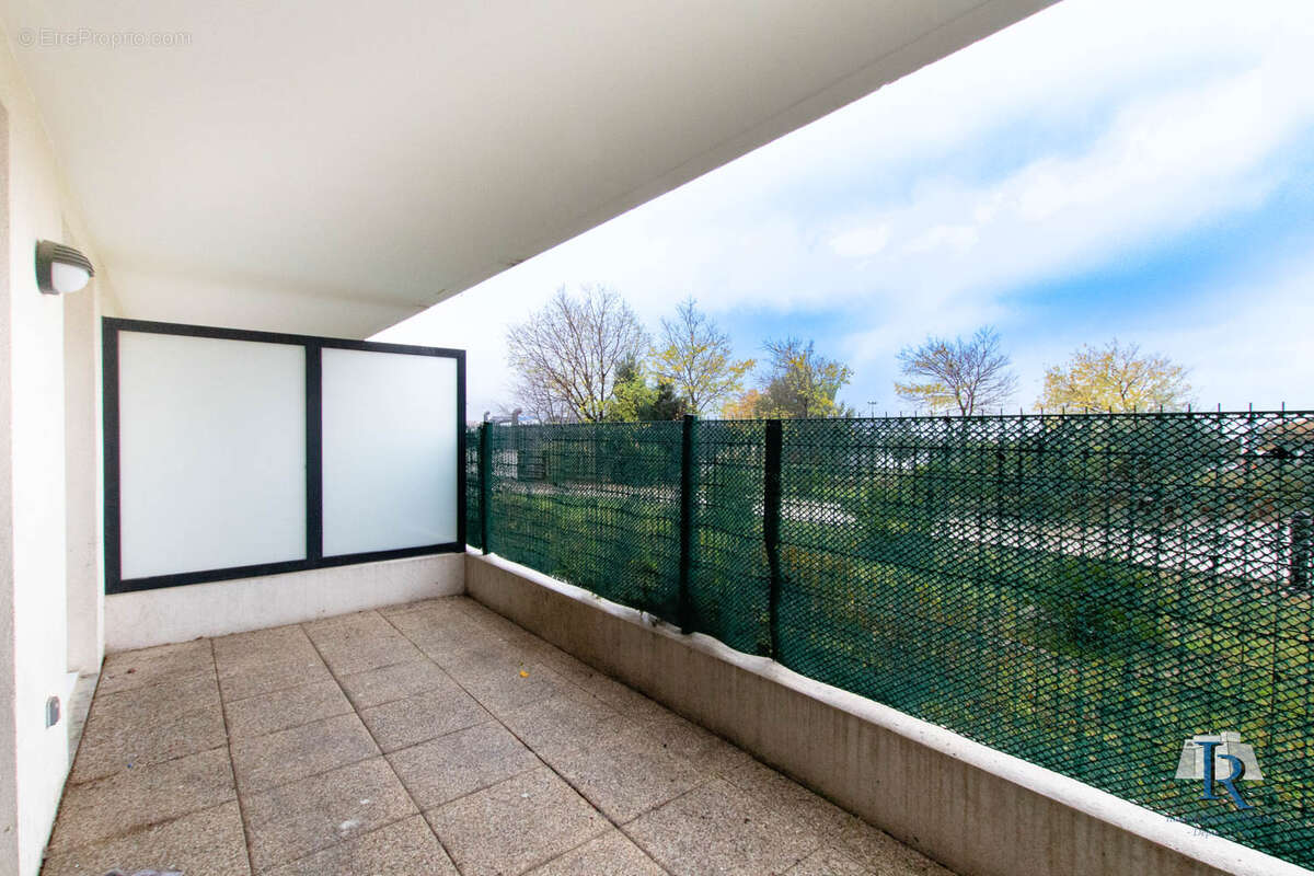 Appartement T3 avec terrasses Garage et Parking - photo 3