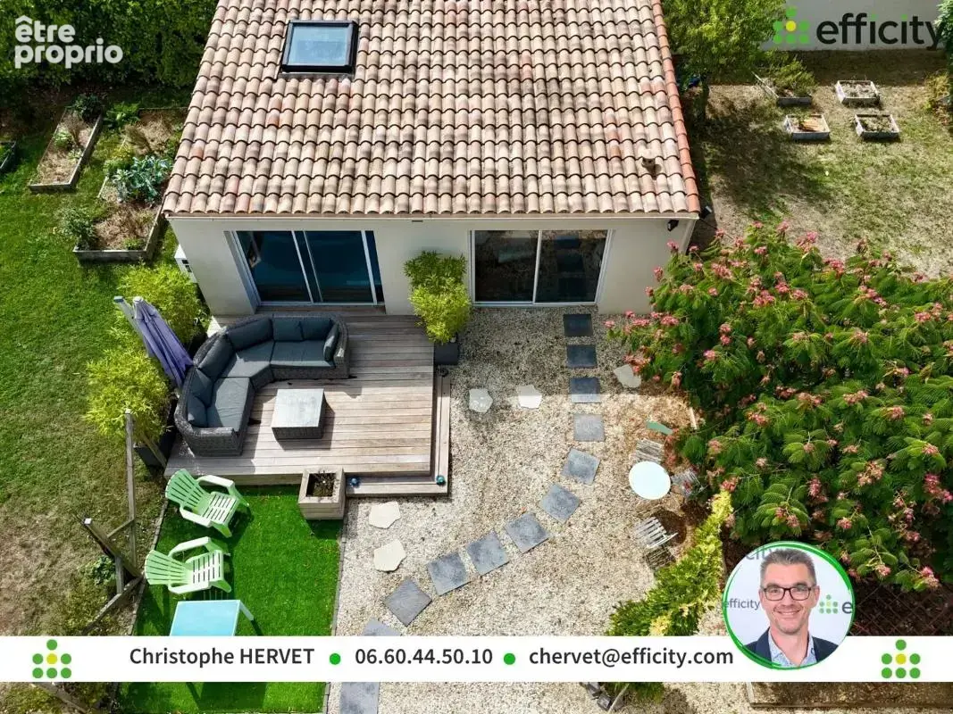 Maison 230 m² à Champniers  - photo 2