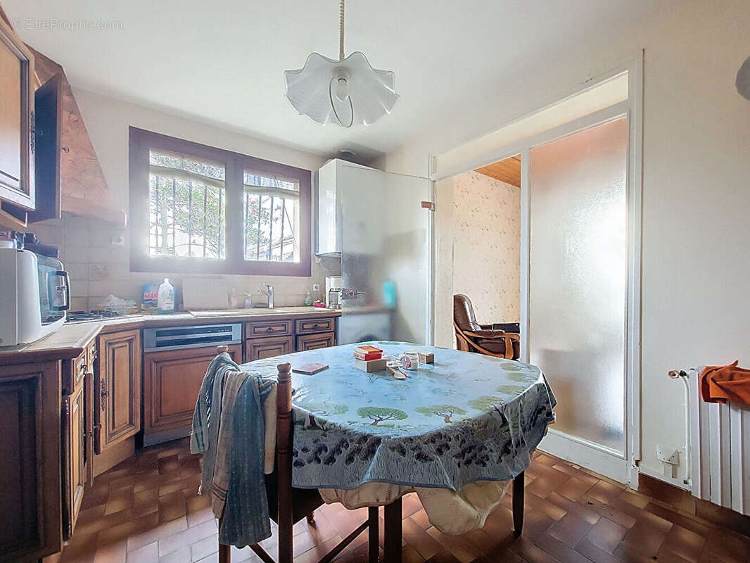 Maison à BLANQUEFORT