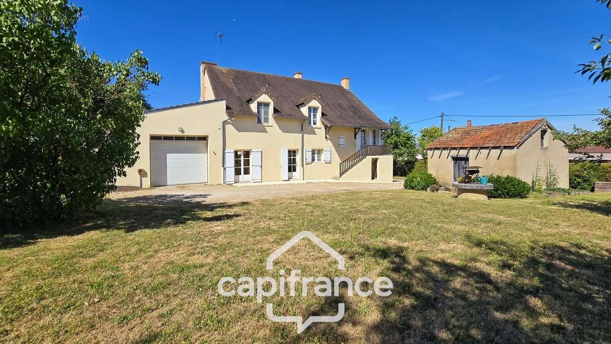 Maison en pierre à vendre 8 pièces avec piscine sur 3100 m² de terrain - photo 3