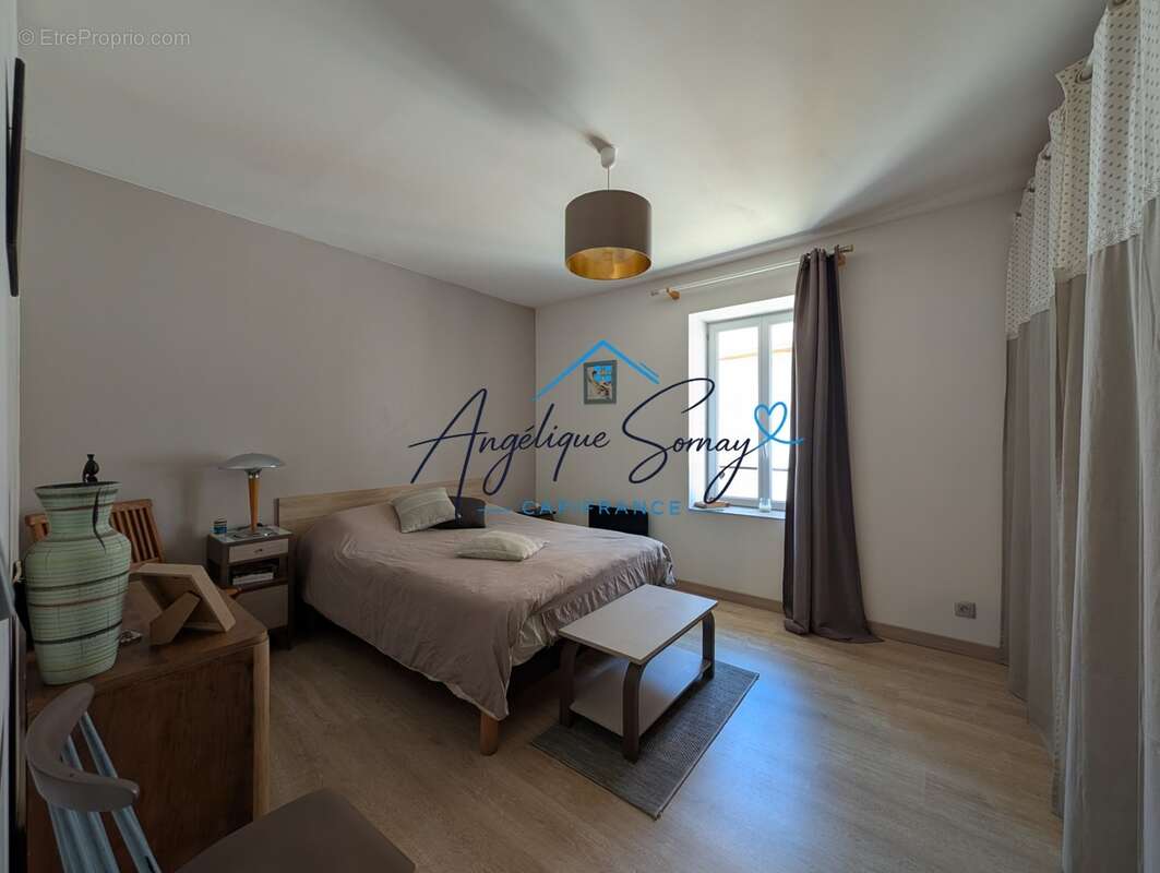 Chille – maison de village mitoyenne de 160 m² avec garage, stationnement - photo 10