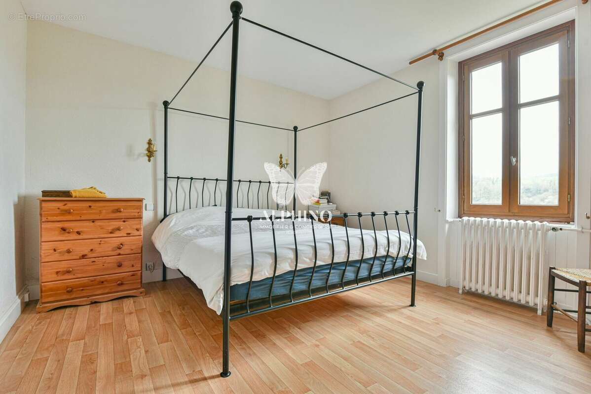 Maison à SAINT-JUNIEN