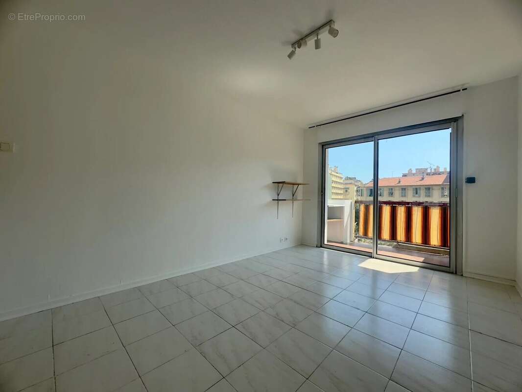 Appartement 21 m² à Nice  - photo 2