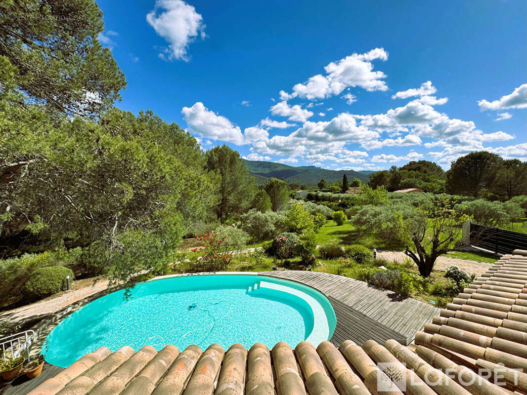 Maison à SAINT-ZACHARIE