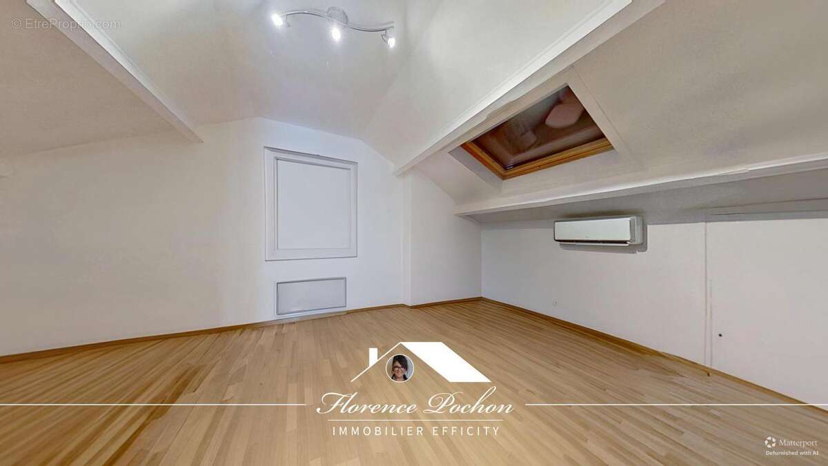 Maison à LYON-8E