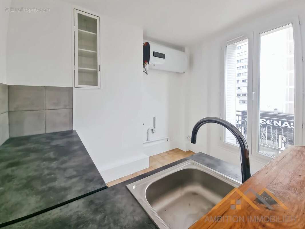 Appartement à PARIS-15E