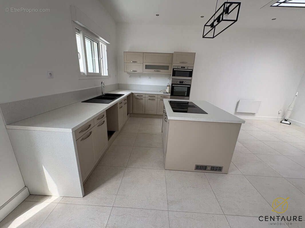 Maison 144 m² à Roncq  - photo 3