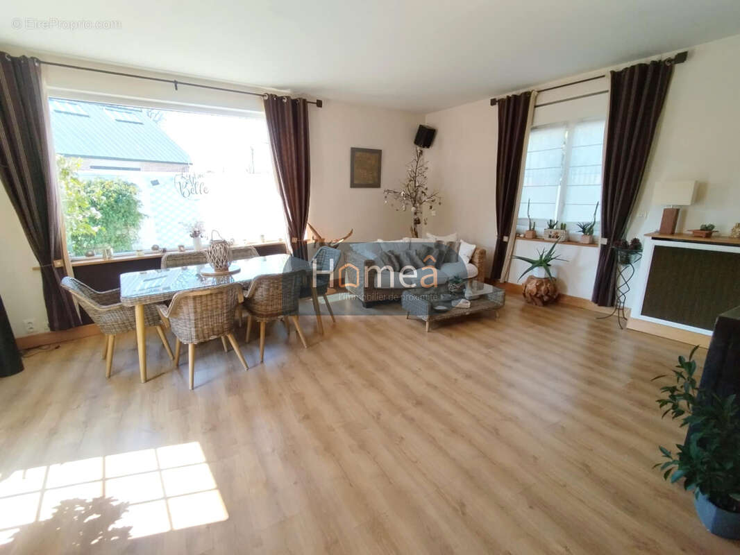 Propriété d'exception 5 chambres au cœur d'Yvetot ! - photo 9