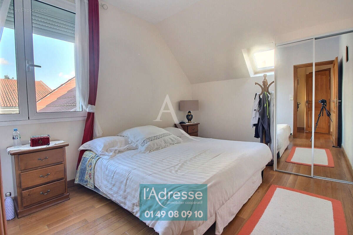 Appartement à L&#039;HAY-LES-ROSES