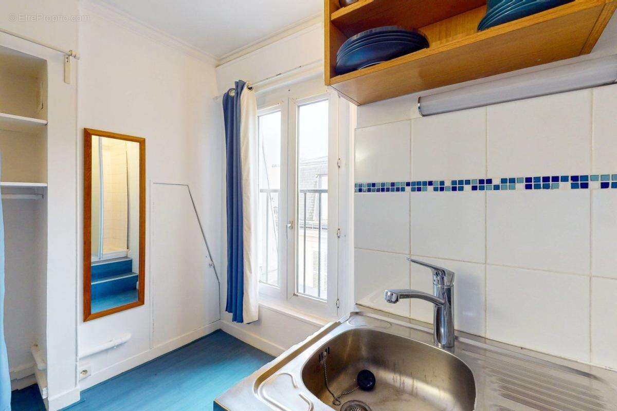 Appartement à PARIS-10E