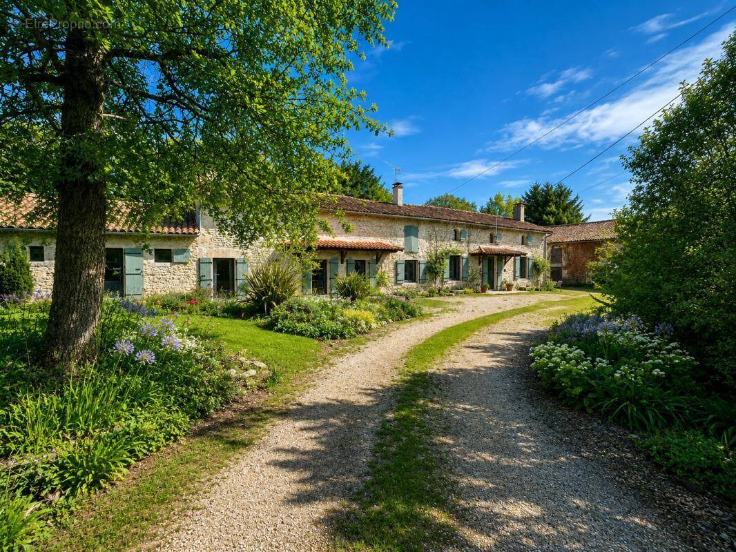 Maison à CIVRAY