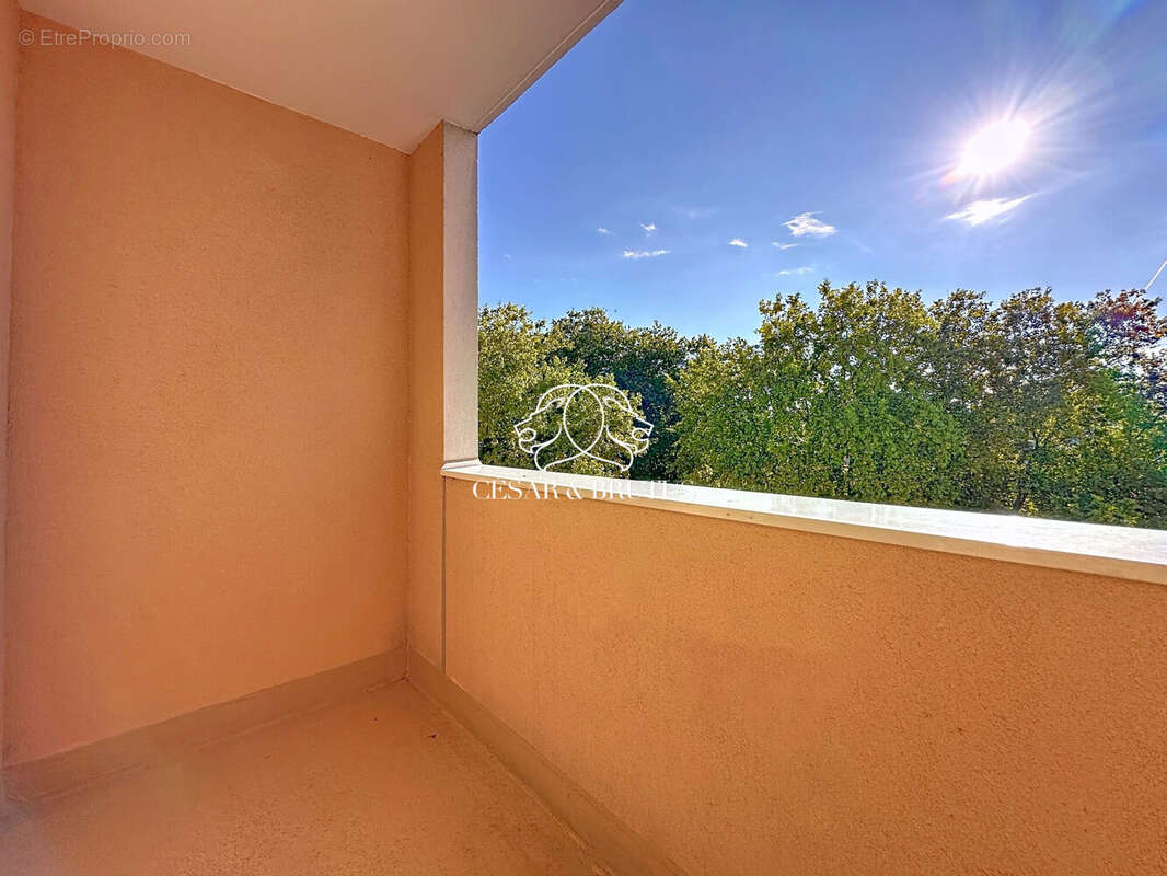 Loggia chambre 1 - Appartement à LYON-7E