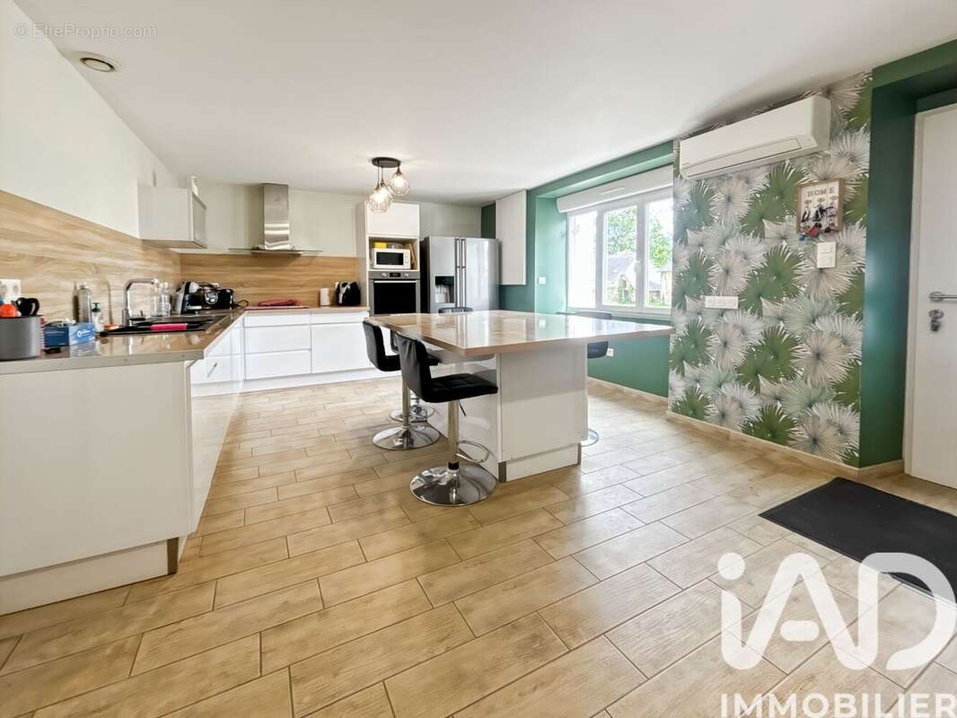 Photo 5 - Maison à NEUVILLETTE-EN-CHARNIE