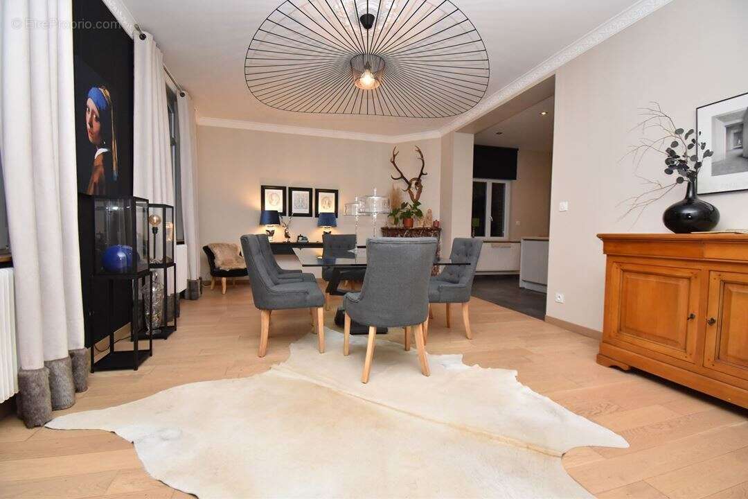 Maison à CREVECOEUR-SUR-L'ESCAUT