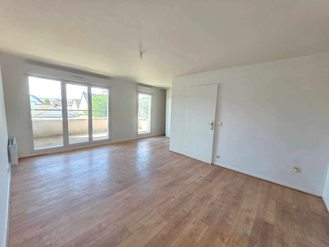 Appartement à BONNEUIL-EN-FRANCE