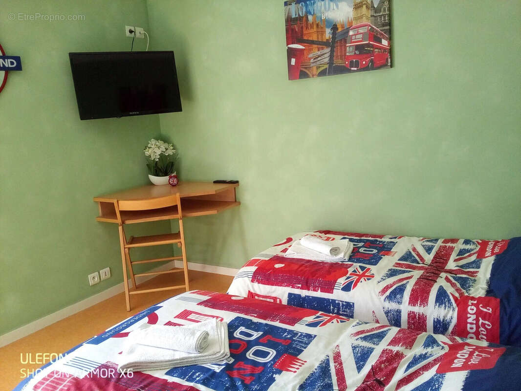 350 m² à Avrille  - photo 9