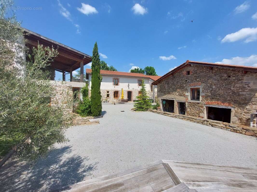 Photo 2 - Maison à MONTBRISON