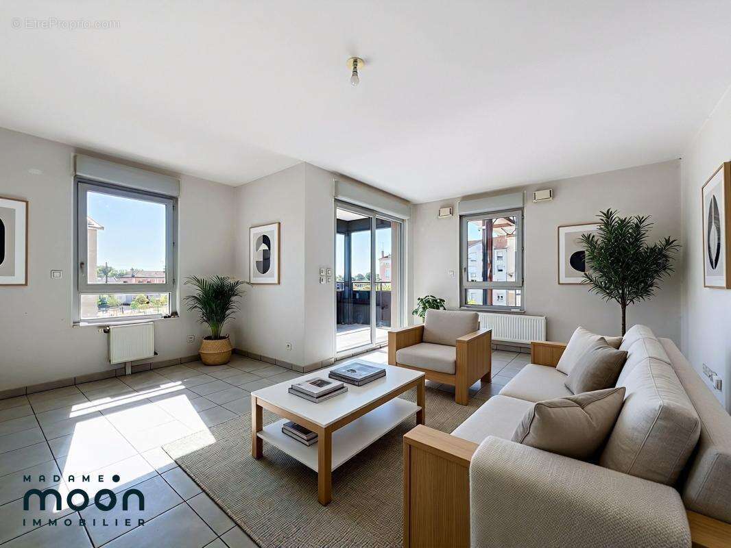 Appartement à OULLINS