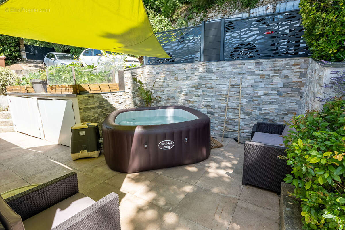 Maison à CHATEAUFORT