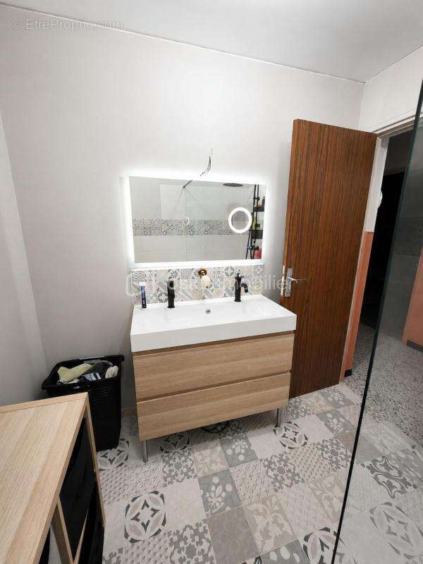 Bollène – maison familiale 151 m² – terrain constructible independant - 1000 m2 au total - photo 14