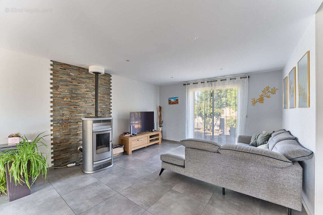 Maison familiale avec piscine - 3 chambres + bureau - Sous-sol - photo 4