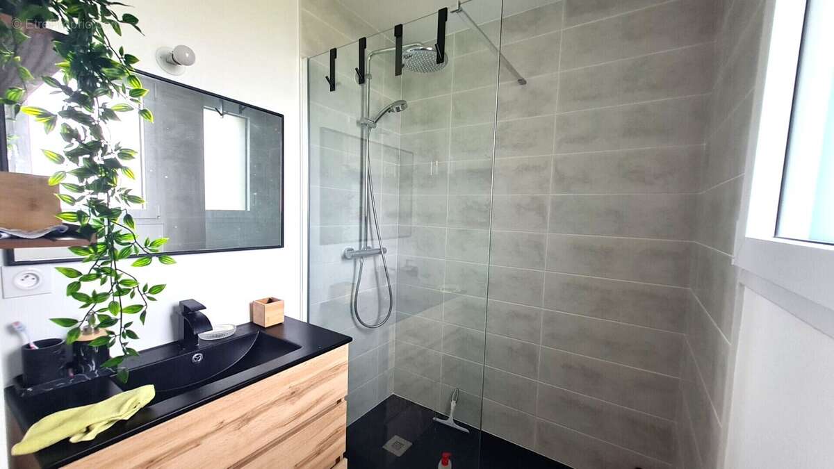 Maison à CHASNE-SUR-ILLET