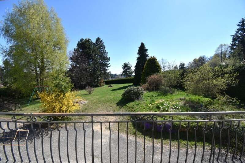 Maison à SAINT-AGREVE